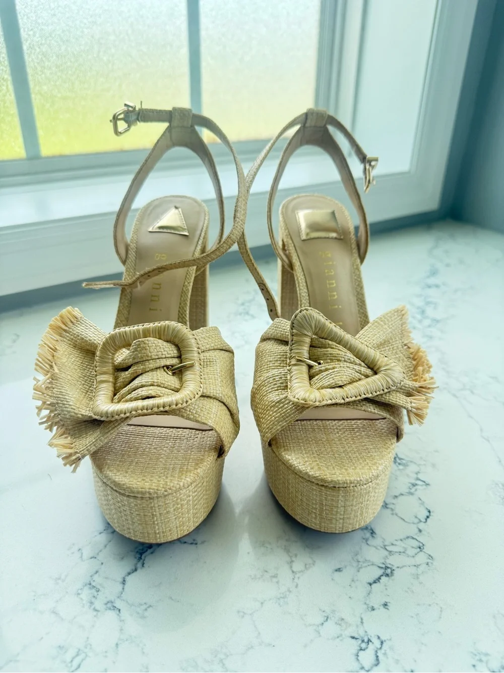 Gianni Bini eye catching